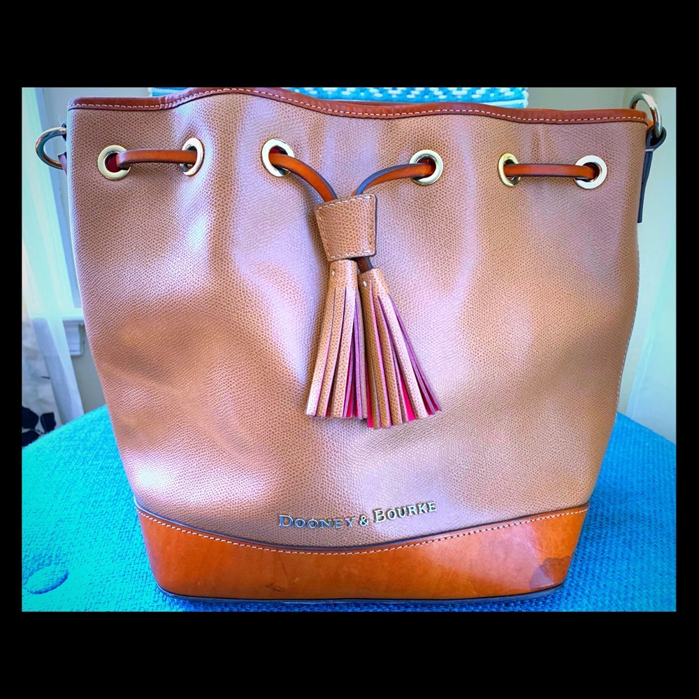 Dooney Bourke